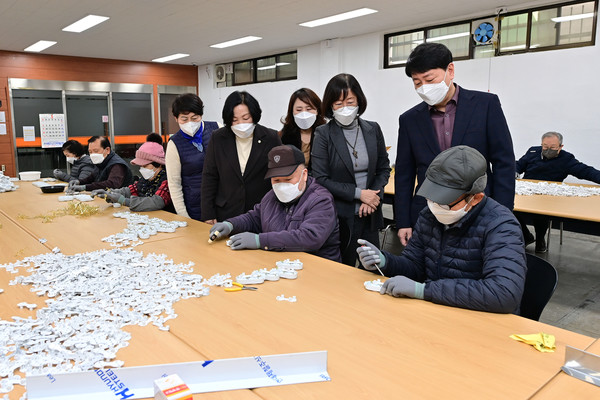 부평구 노인일자리 및 사회활동 지원사업 현장 방문 - 차준택 부평구청장의 1번째 이미지