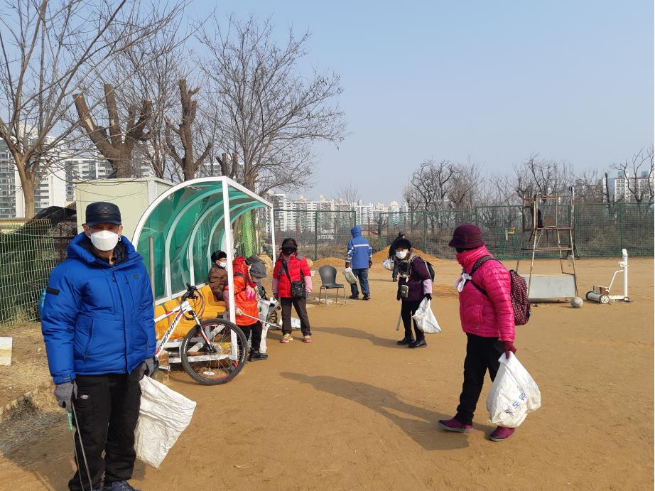 2/20(목) 어린이공원관리원 활동사진의 2번째 이미지