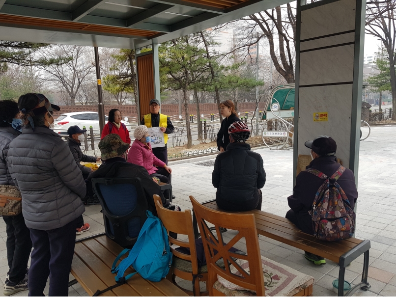 2019년 3월 정류장지킴이 활동사진(1조, 2조)의 4번째 이미지
