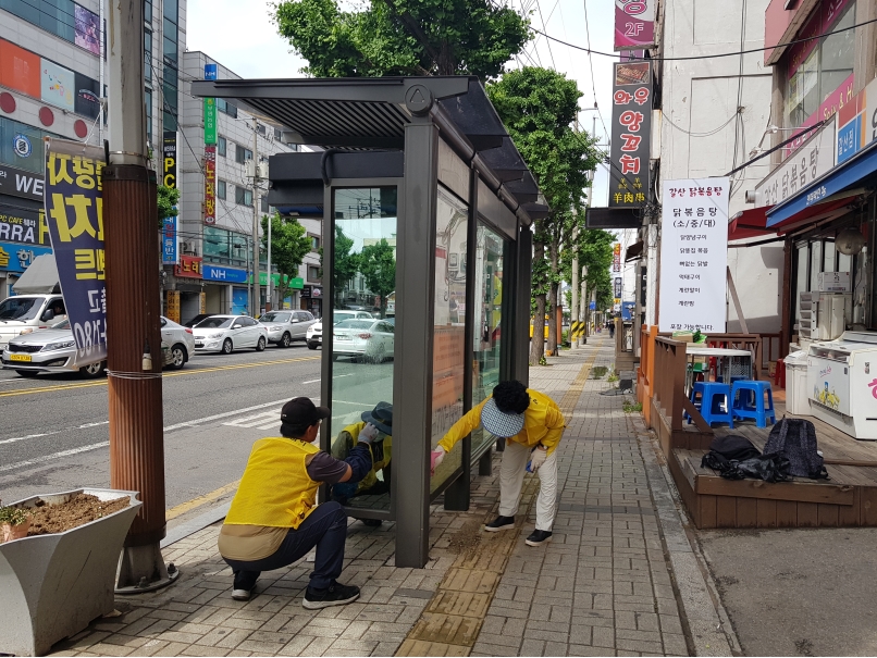 2019년 정류장지킴이 5월 활동사진(2조, 3조)의 1번째 이미지