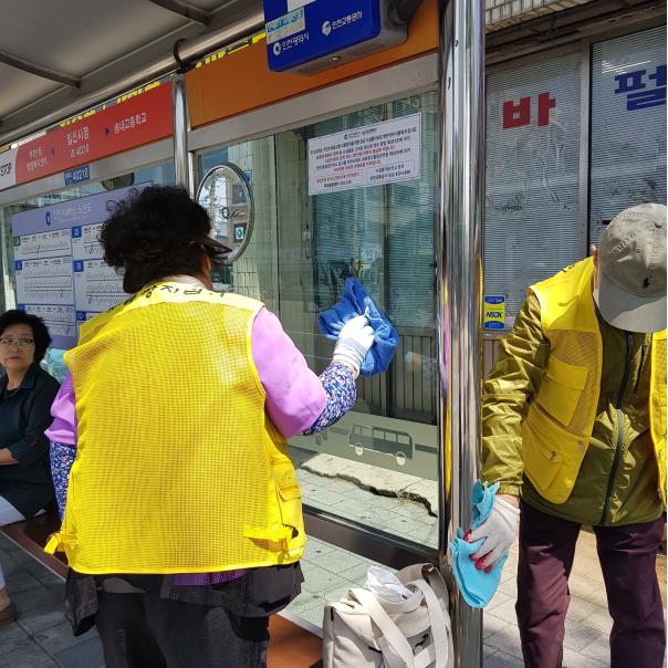 2019년 정류장지킴이 5월 활동사진(7조, 12조)의 2번째 이미지