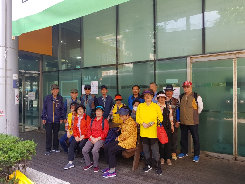 2019년 정류장지킴이 5월 활동사진(7조, 12조)의 1번째 이미지