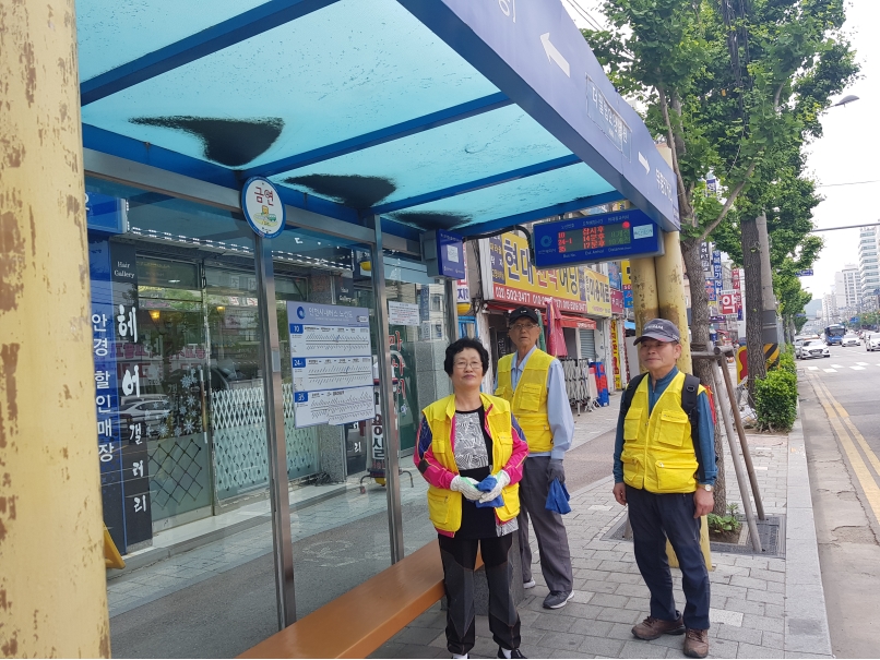 2019년 정류장지킴이 6월 활동사진(4조,7조)의 3번째 이미지