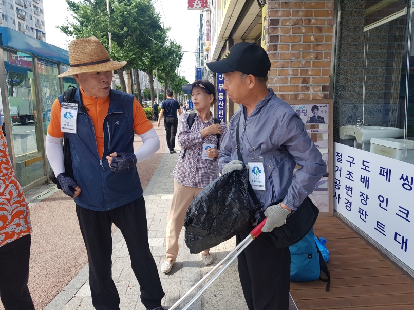 2019년 정류장지킴이 7월 활동사진(4조, 7조)의 1번째 이미지