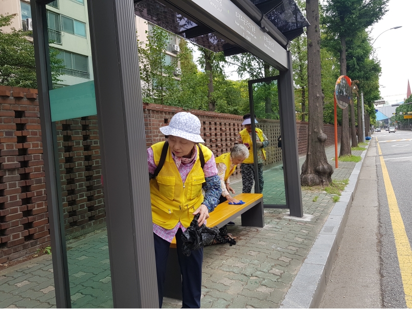 2019년 정류장지킴이 9월 활동사진(7조, 9조)의 3번째 이미지