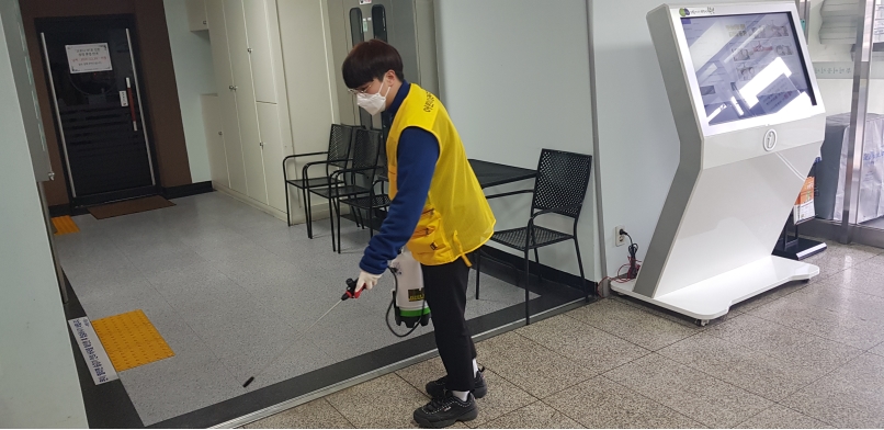 3/12(목) 코로나19 대응 사무실 자체소독의 1번째 이미지