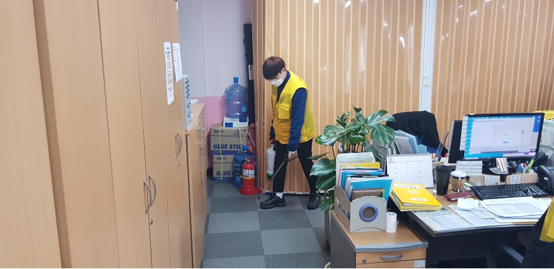 3/12(목) 코로나19 대응 사무실 자체소독의 5번째 이미지