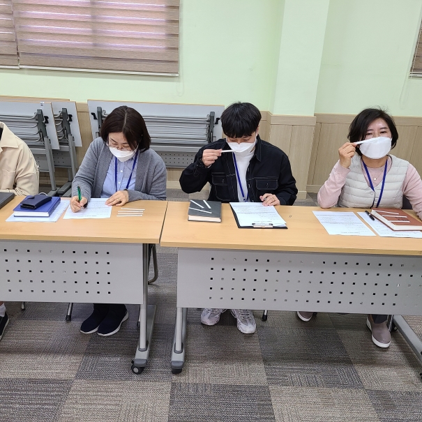 4월 전 직원 회의의 4번째 이미지