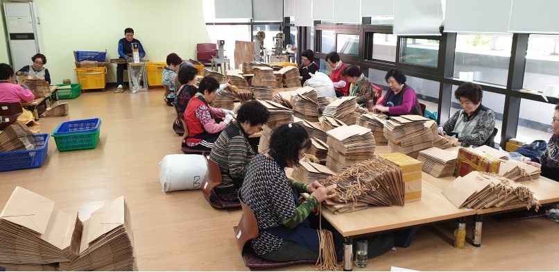 4/22(월) 비전홀공동작업장 근무 사진의 1번째 이미지