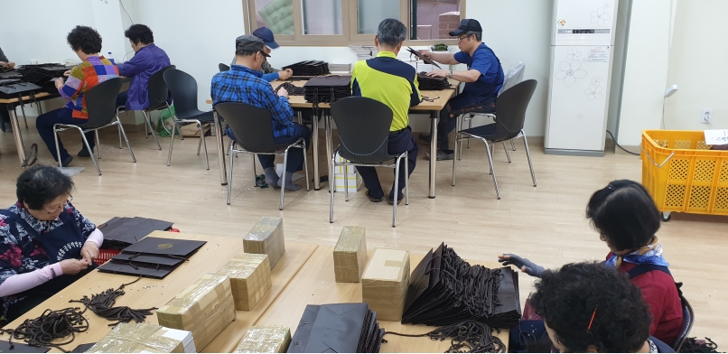 5/21(화) 비전홀 공동작업장 근무 사진의 4번째 이미지