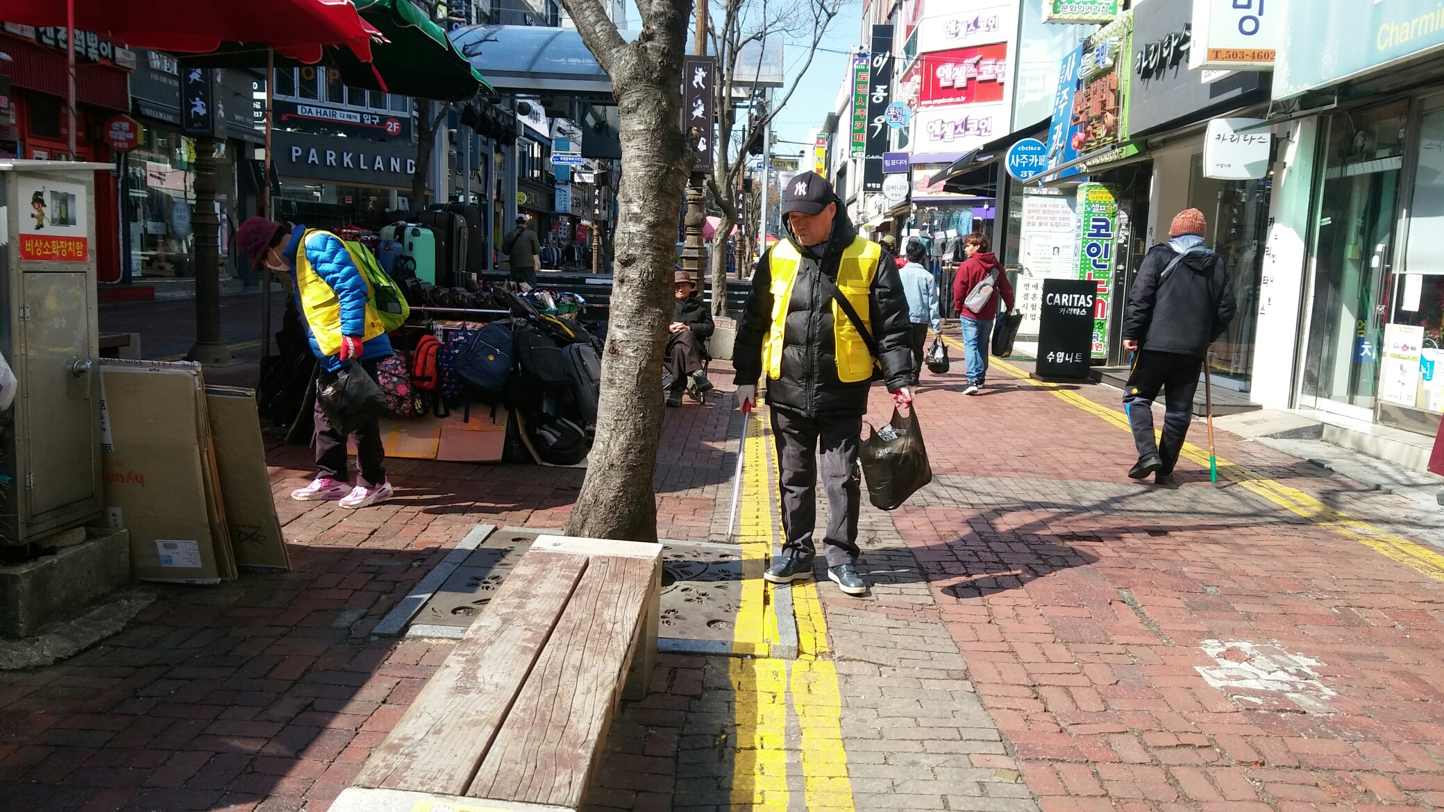 2019년 3월 우리장터도우미 활동사진의 5번째 이미지