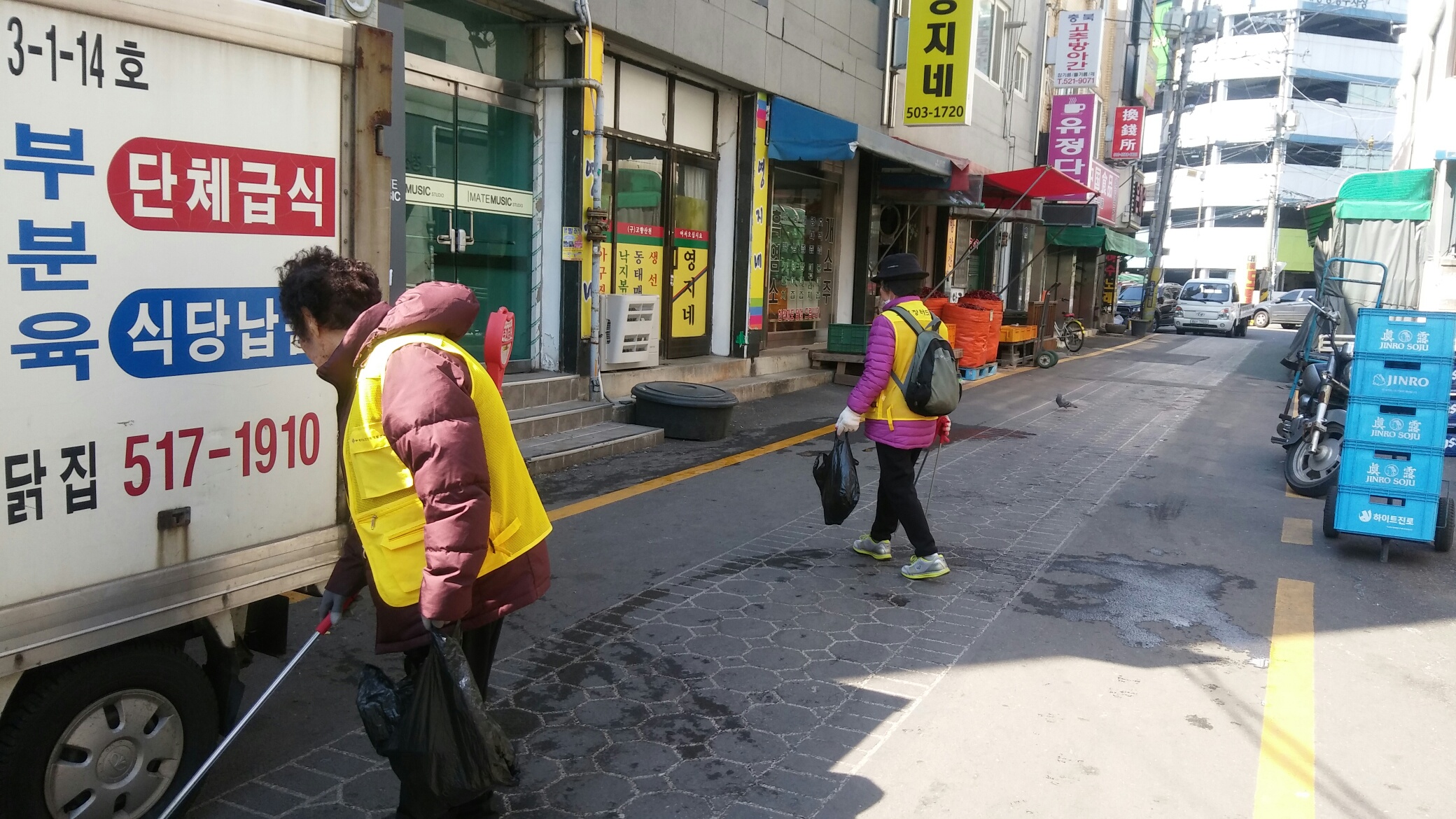 2019년 4월 우리장터도우미 활동사진의 4번째 이미지