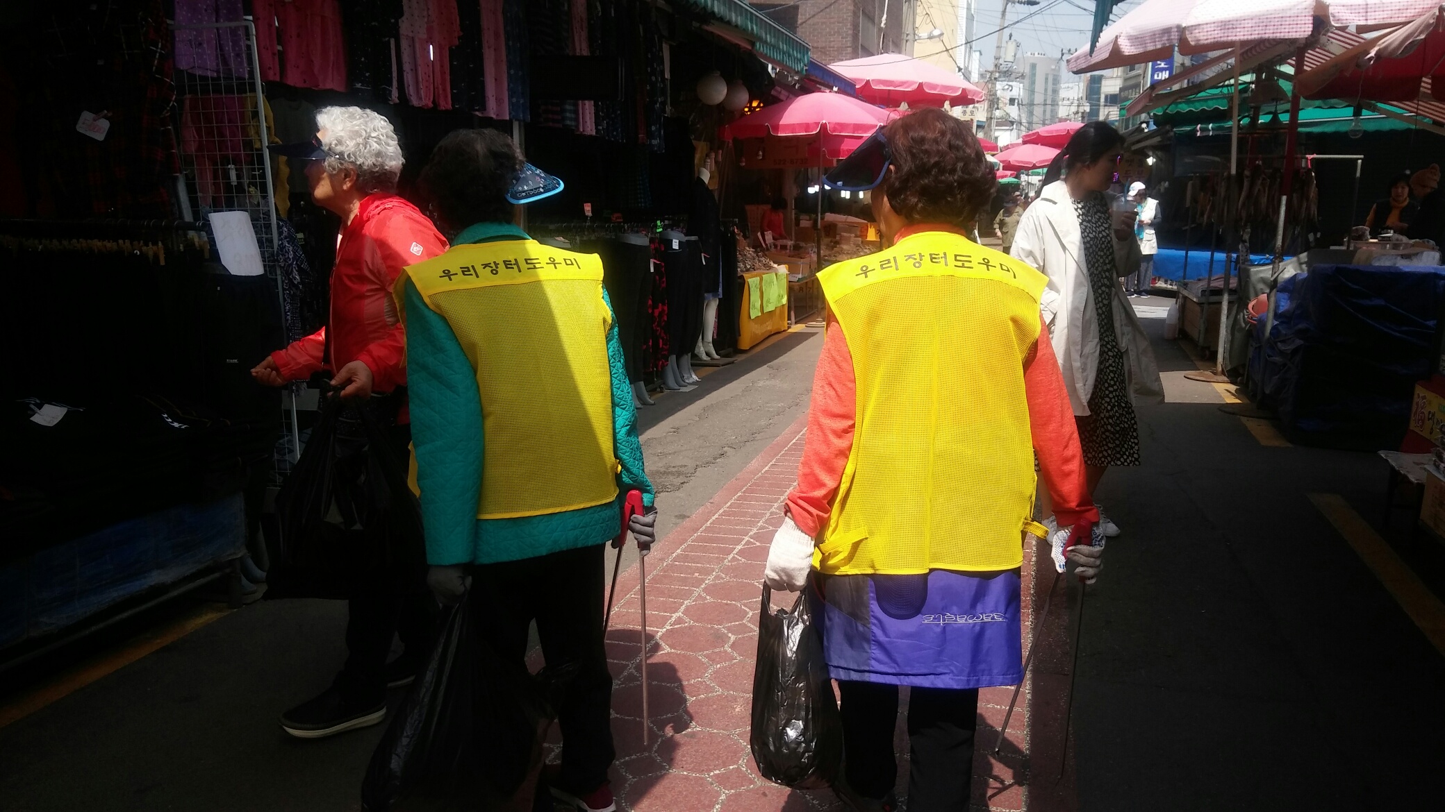 2019년 4월 우리장터도우미 활동사진의 4번째 이미지