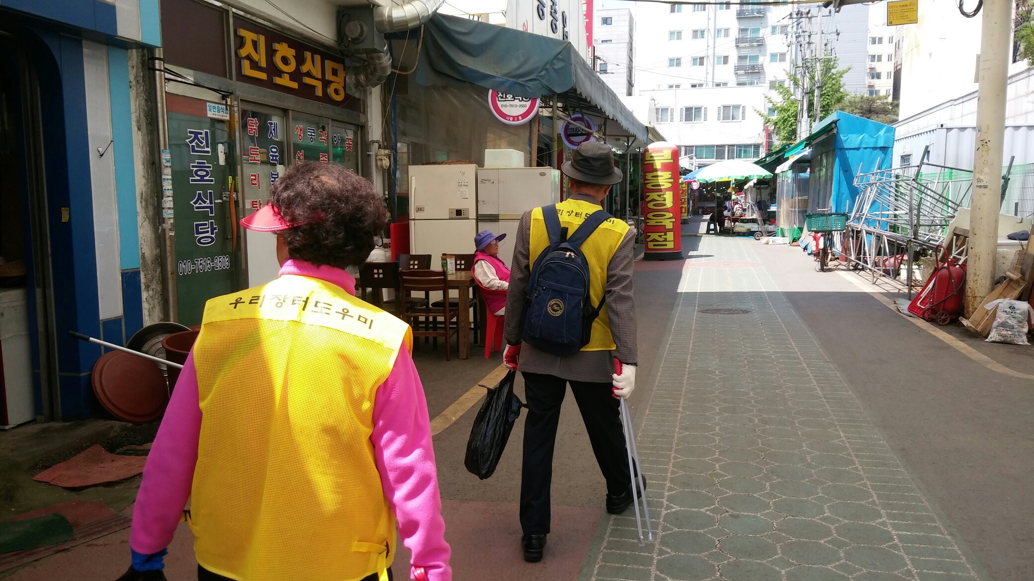 2019년 우리장터도우미 5월 활동사진의 3번째 이미지