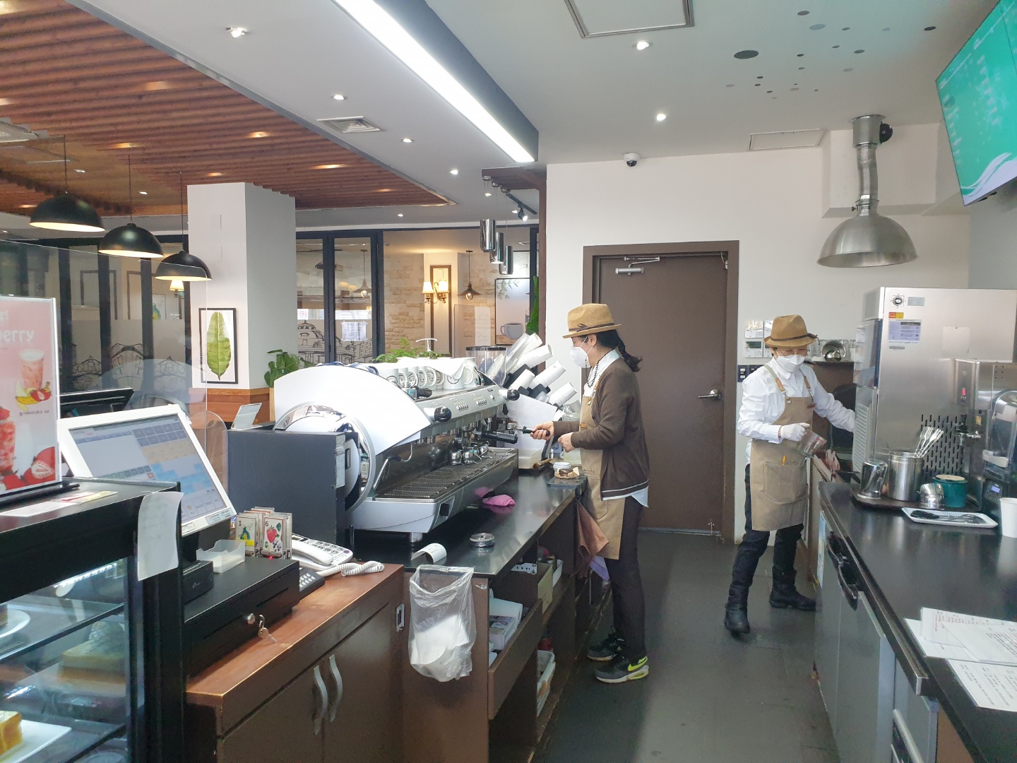 3월30일 카페어울림(본점) 모니터링의 3번째 이미지