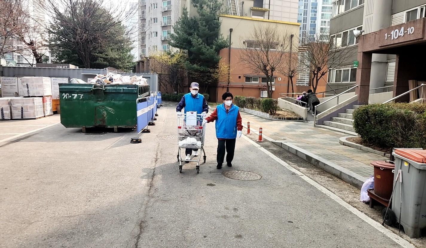 노인급식지원도우미 4월 활동 모니터링의 2번째 이미지