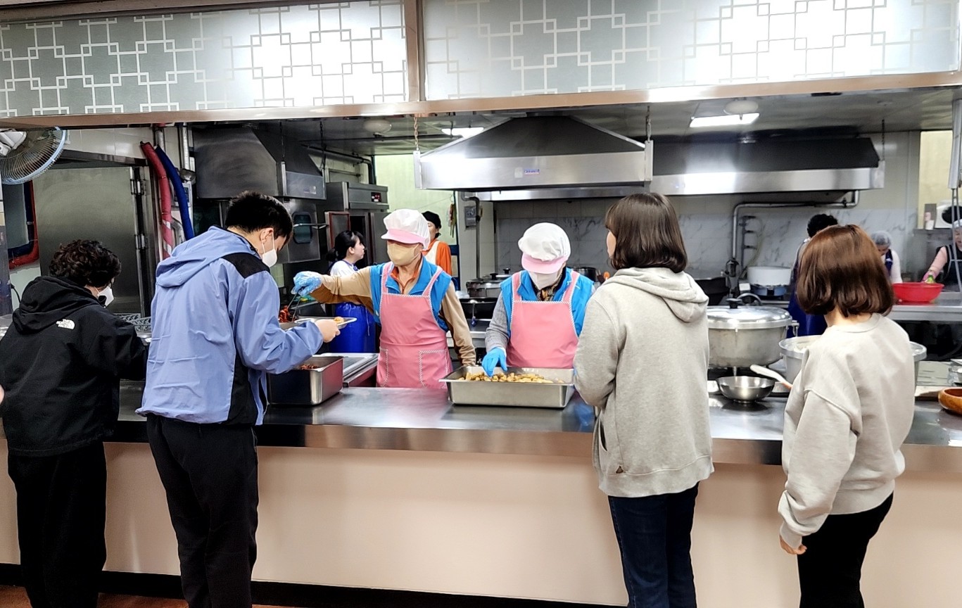 노인급식지원도우미 4월 활동 모니터링의 5번째 이미지