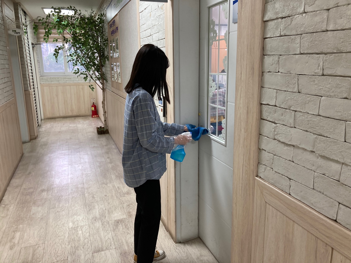 5월17일 센터방역의 2번째 이미지