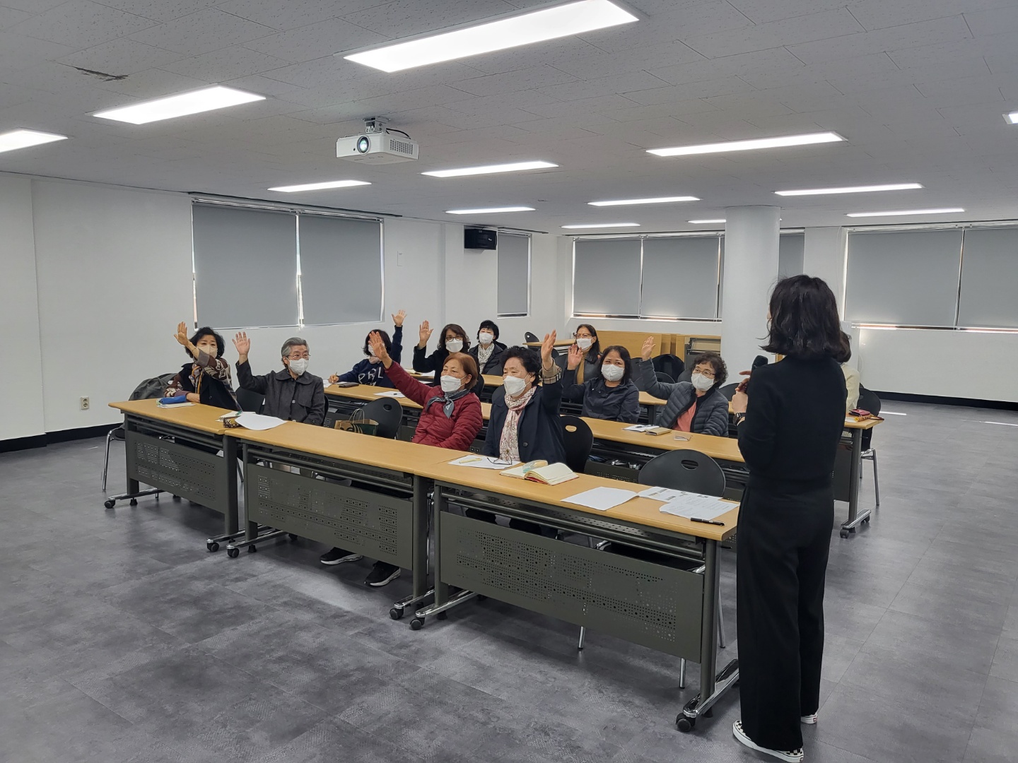 맞춤향기공방 10월 월례회의 4번째 이미지