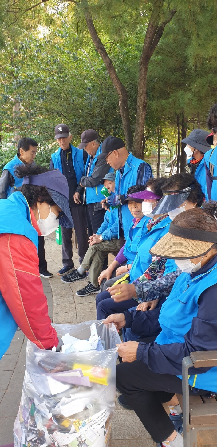 불법광고물제거사업 10월 활동 모니터링의 3번째 이미지