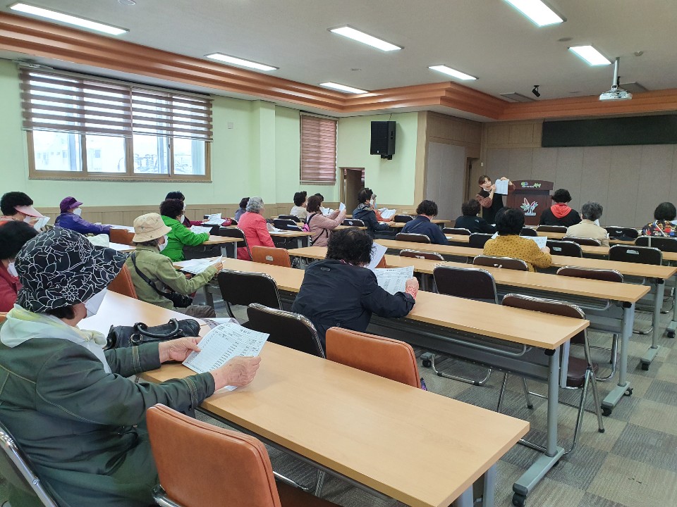 엄마품사랑도우미 조별모임의 3번째 이미지