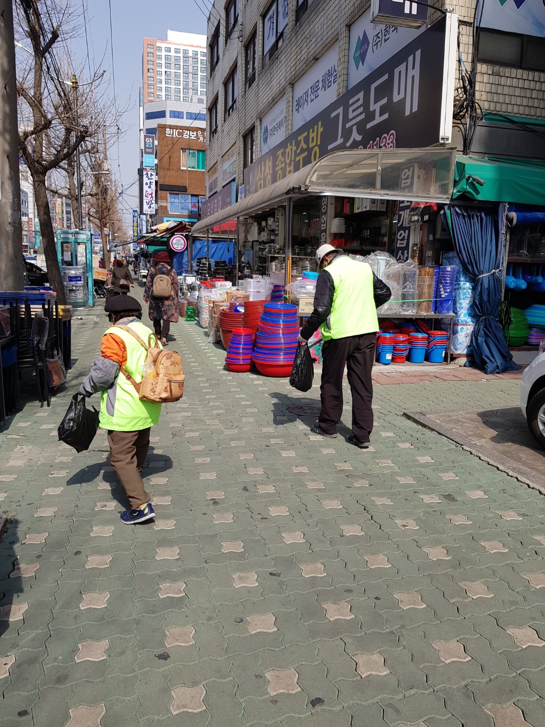 4월 5일 우리장터도우미 모니터링의 2번째 이미지