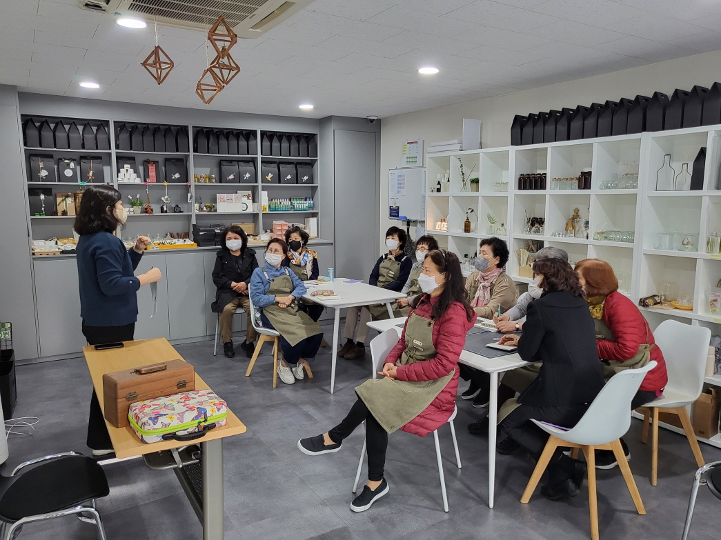 맞춤향기공방 조향실습 이미지
