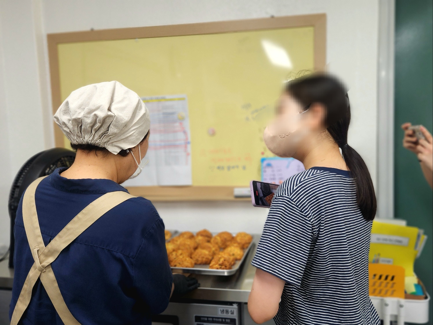 부평2동 행정 복지센터 중학생 기자단의 참여자 취재현장의 1번째 이미지