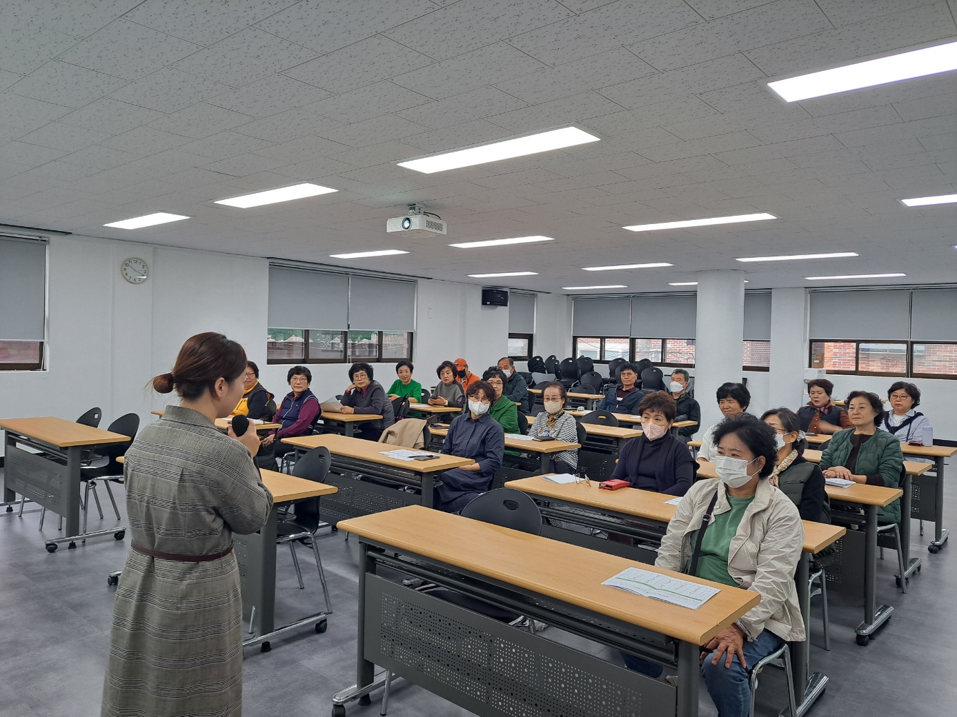 학생건강지킴이 4분기 회의 및 산업안전보건교육(2차)의 2번째 이미지