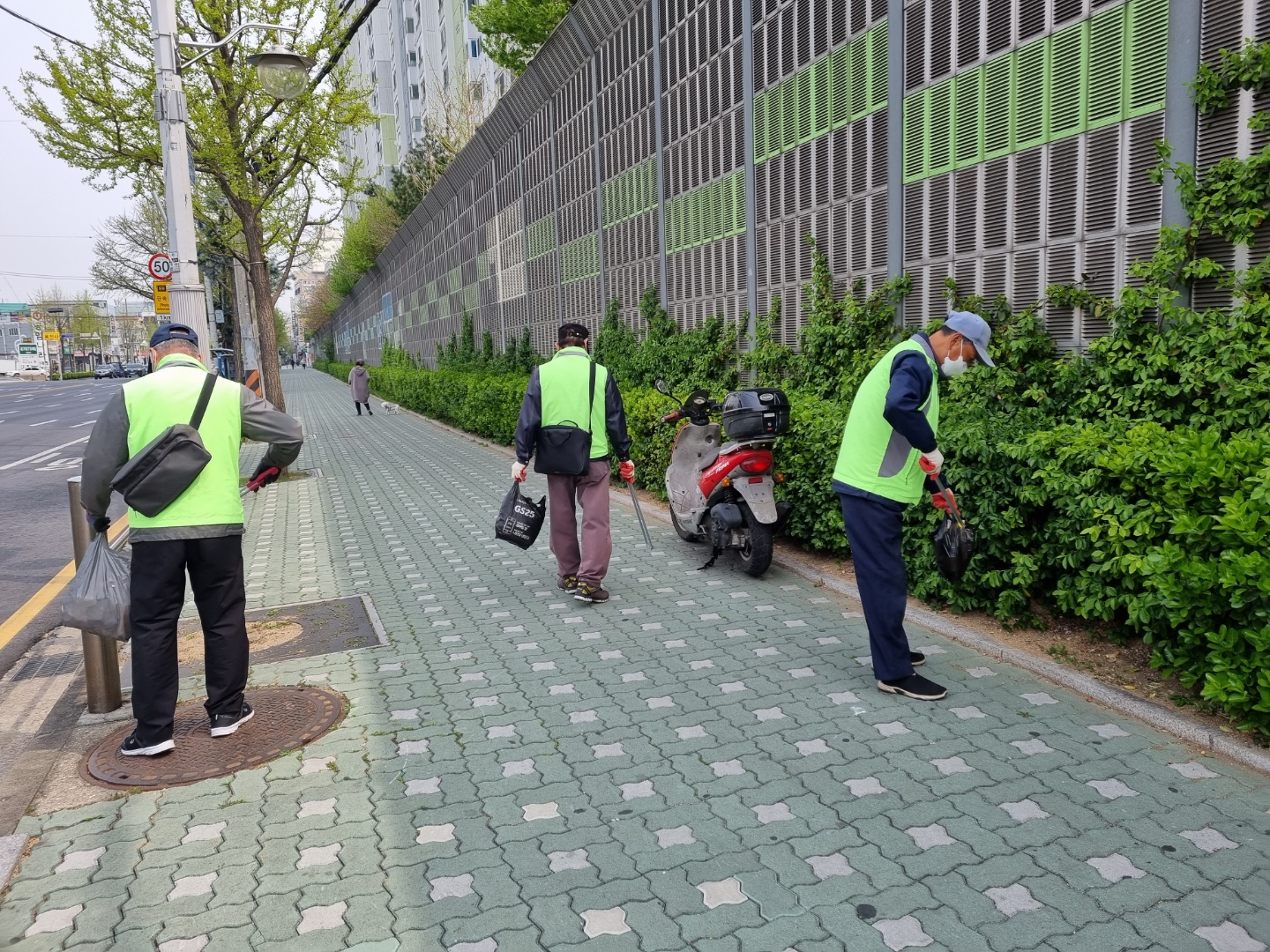 경로당사무도우미 4월 모니터링의 2번째 이미지