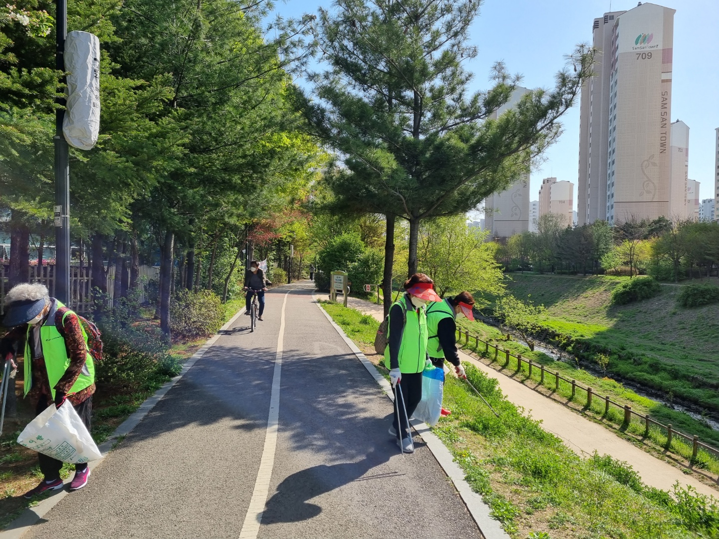 정류장지킴이 9일 모니터링-2(8조,4조)의 3번째 이미지
