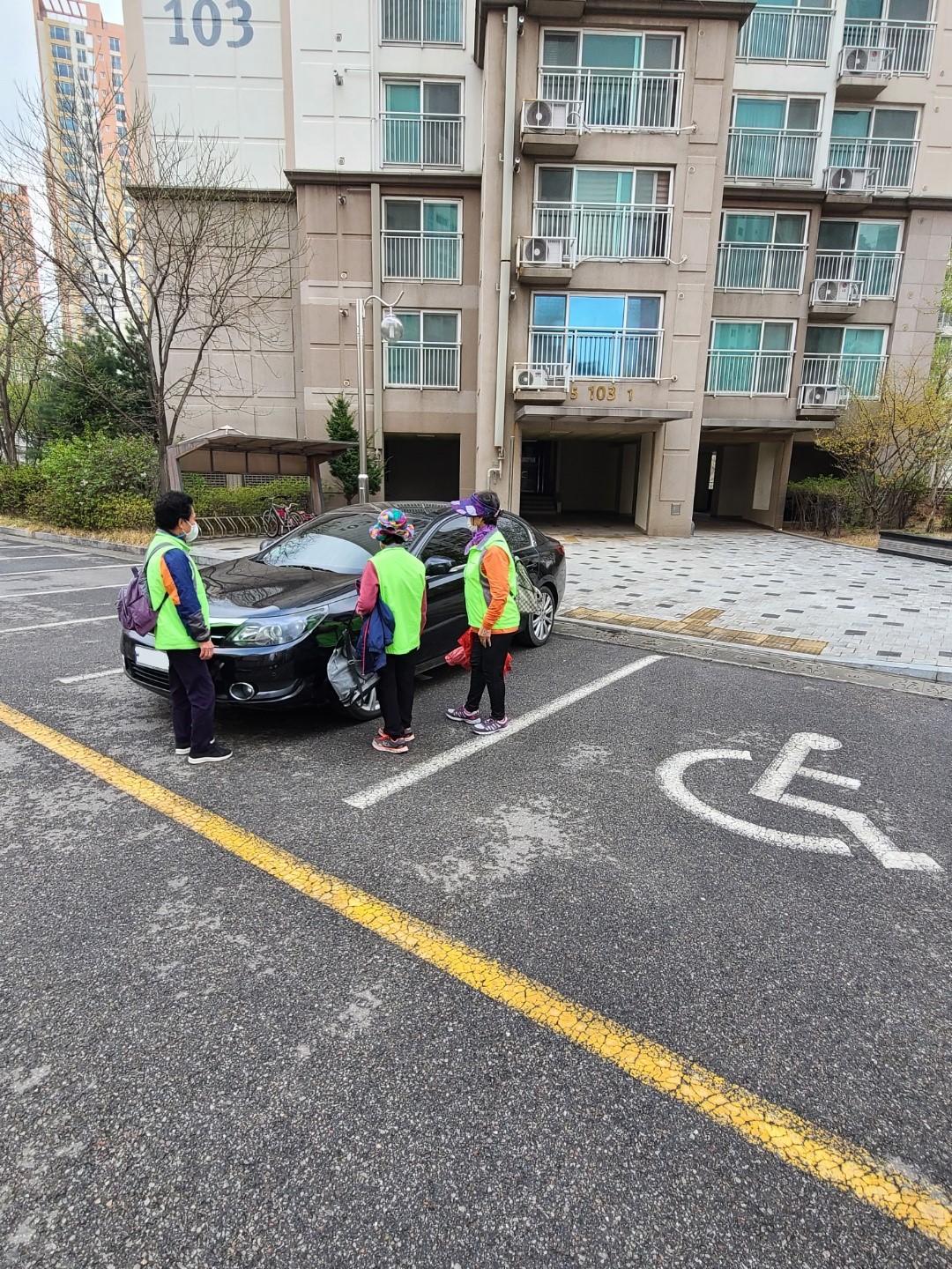 장애인주정차질서계도 4월 모니터링의 4번째 이미지