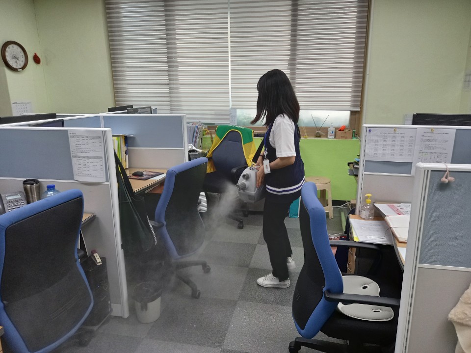 센터 분사살균소독 이미지