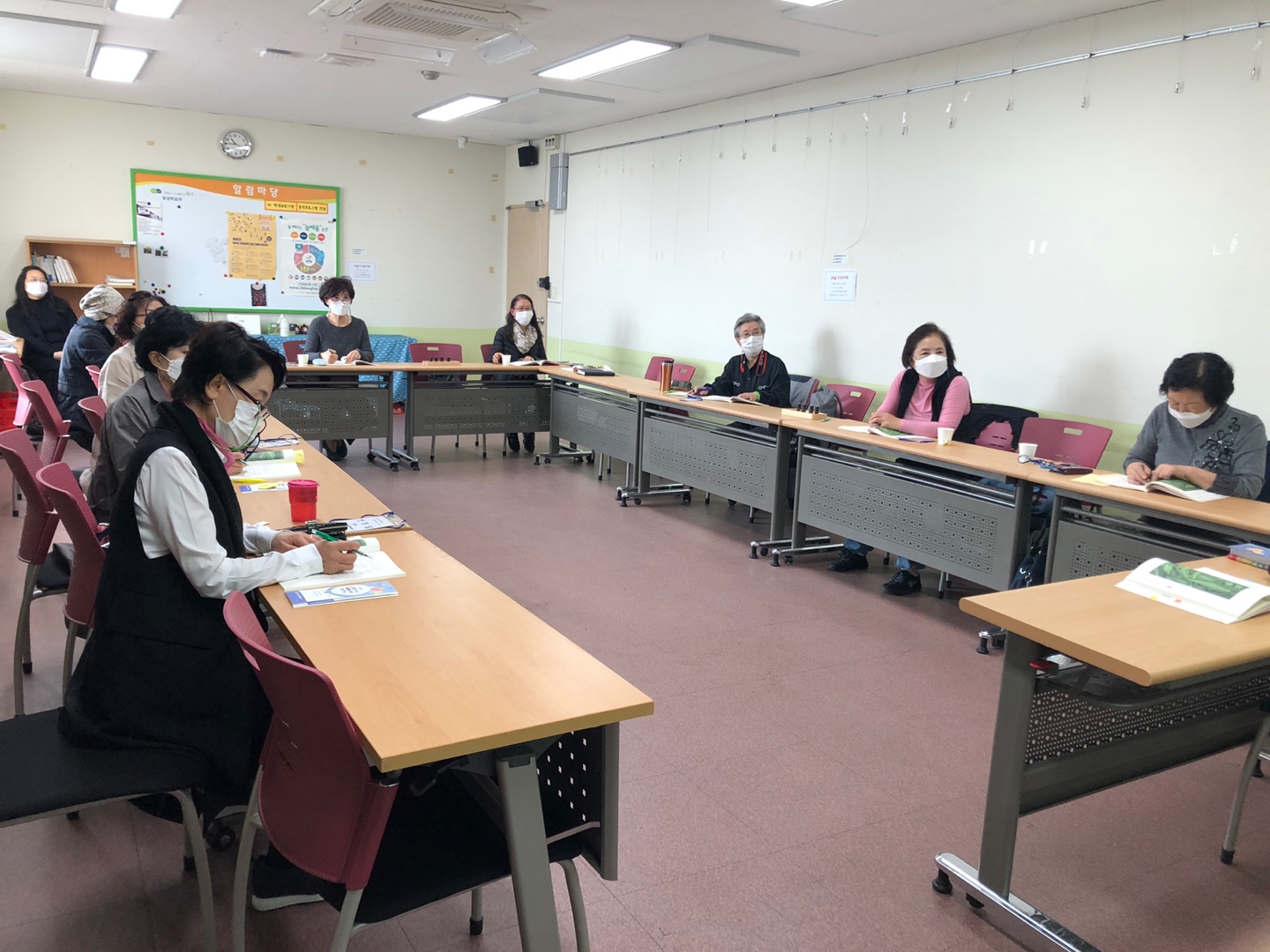 전문인력양성교육'아로마테라피'2회기의 2번째 이미지