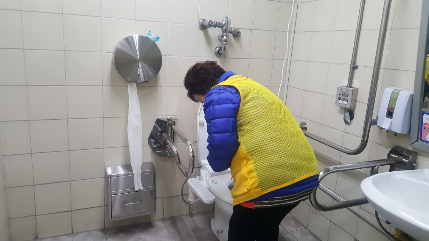 2018년 지하철도우미 10월 활동사진(몰래카메라 시범사업)의 2번째 이미지