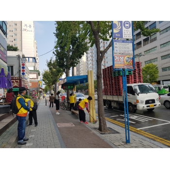 2019년 정류장지킴이 10월 활동사진(4조, 7조) 이미지