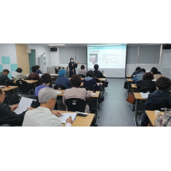 부평실버콜센터 동년배시니어상담사 교육 및 수료식 이미지