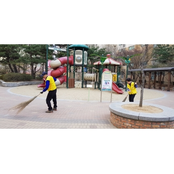 4/8(월) 어린이공원관리원 활동사진 이미지