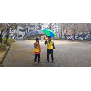 4/10(수) 어린이공원관리원 활동사진 이미지