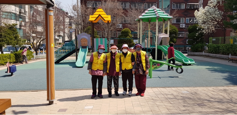 4/12(금) 어린이공원관리원 활동사진의 1번째 이미지