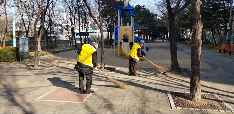 3/8(금) 어린이공원관리원 활동사진의 2번째 이미지