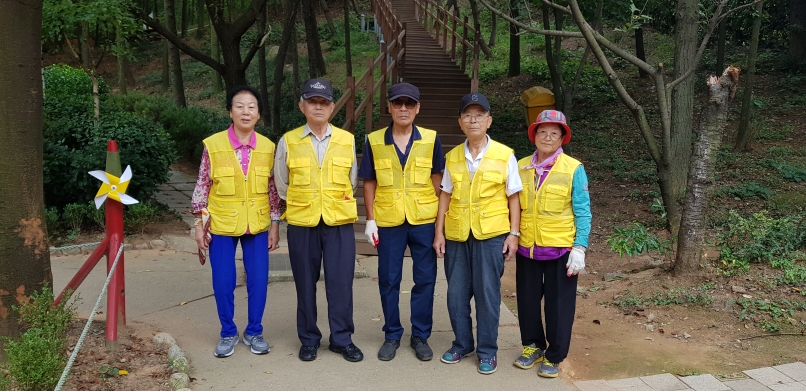 10/2(수) 어린이공원관리원 활동사진의 1번째 이미지