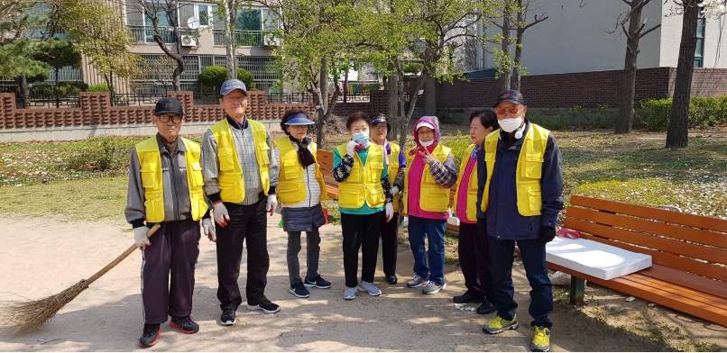 4/12(금) 어린이공원관리원 활동사진의 2번째 이미지