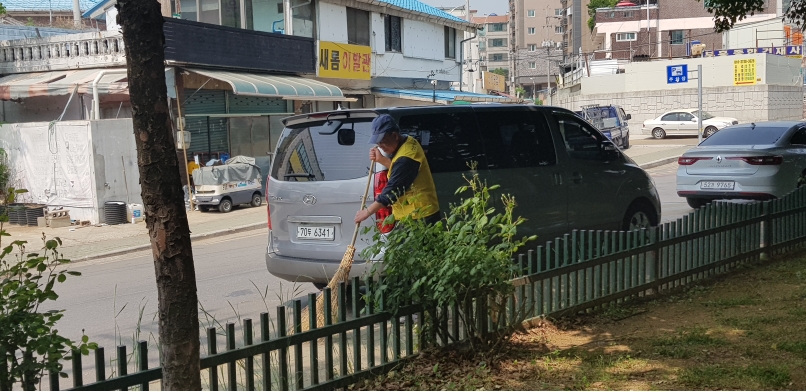 10/2(수) 어린이공원관리원 활동사진의 2번째 이미지