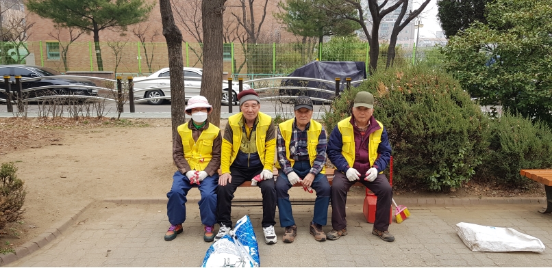3/20(수) 어린이공원관리원 활동사진의 2번째 이미지