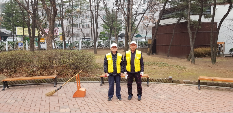 3/20(수) 어린이공원관리원 활동사진의 3번째 이미지