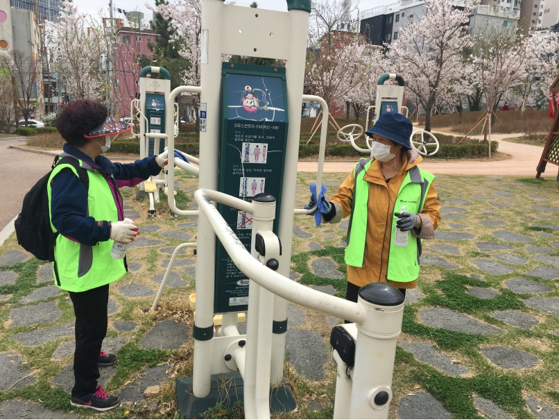 시니어방역단 4월2일 모니터링(갈산근린공원)의 3번째 이미지