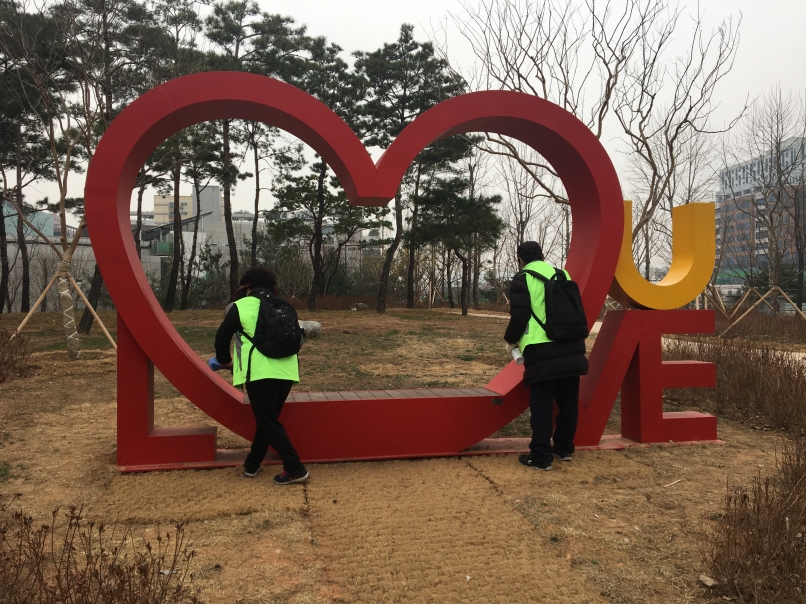 시니어방역단_13조_3월모니터링의 1번째 이미지