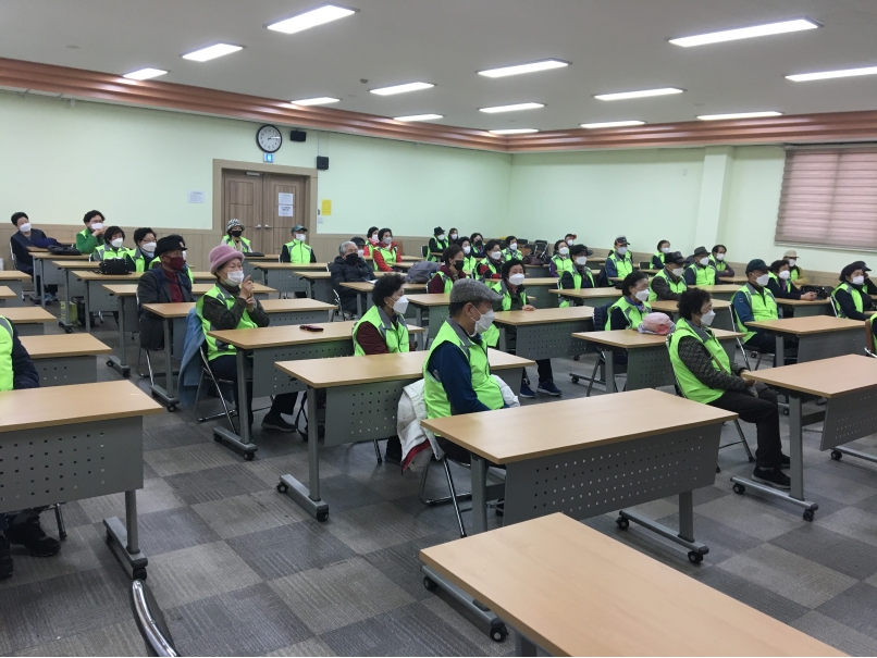 3월시니어방역단 활동교육(2)의 4번째 이미지