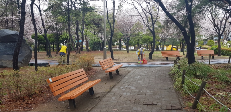 4/10(수) 어린이공원관리원 활동사진의 4번째 이미지